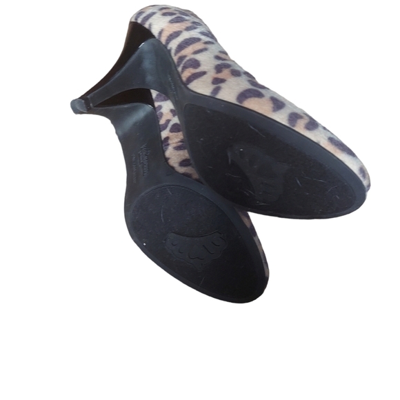 7.5 Fergalicious cheetah print heels - Picture 3 of 6